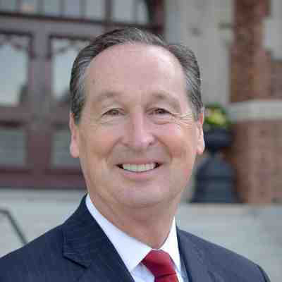 Stephen Minnis